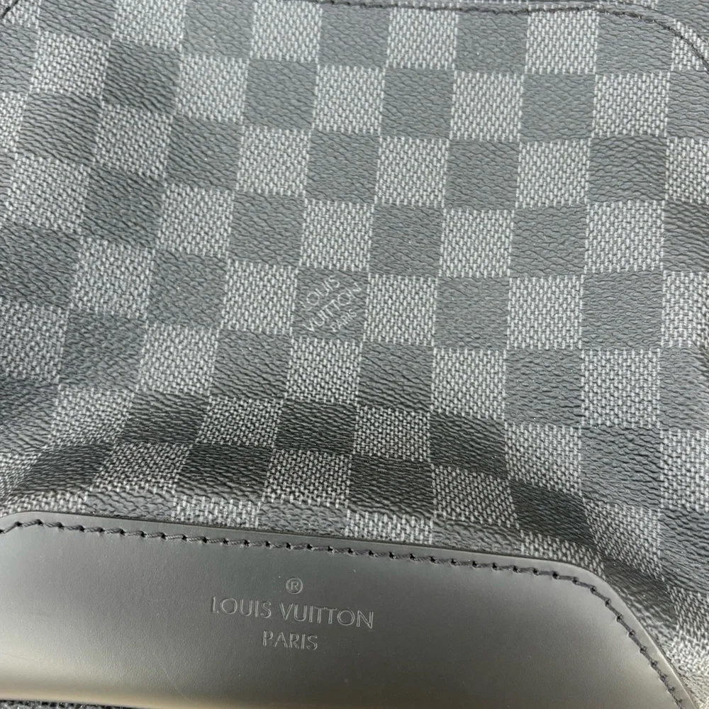 LOUIS VUITTON BLACK CHECKERED SLING BAG AUTHENTIC - Picture 4 of 12